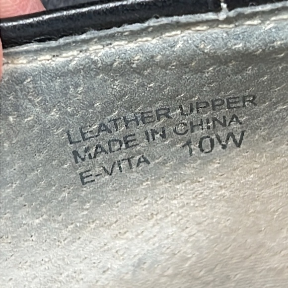 Etienne Aigner Women's Black Leather Loafer Shoe with Bow - Picture 8 of 8